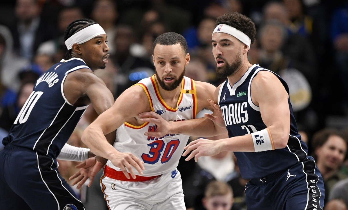 独行侠险胜国王,库里关键表现点燃全场! 独行侠险胜国王,库里关键表现点燃全场!