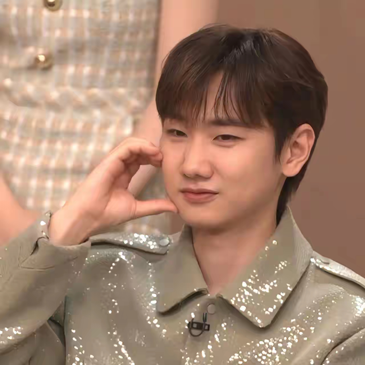  利物浦观众热烈欢呼！，Doinb迎来五赛季出色发挥全场沸腾不已